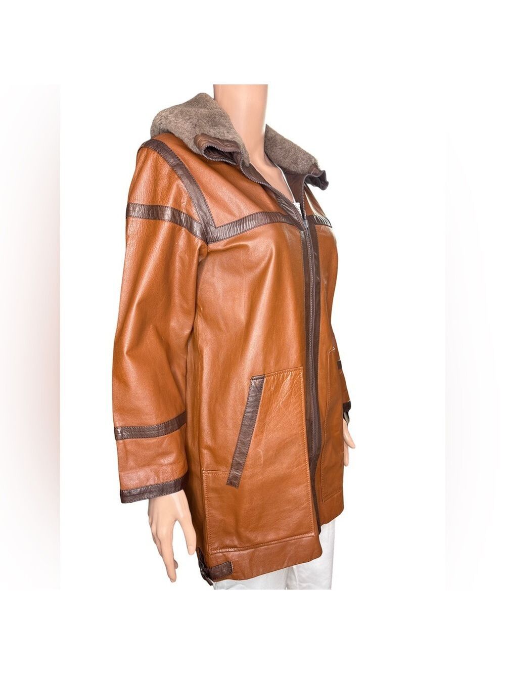 Vegan Leather Long Coat with Faux Fur Collar Medium - Picture 3 of 5